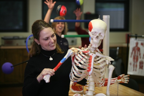 Students in a lab classroom